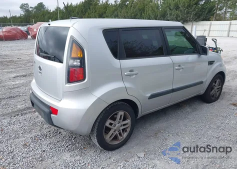 2011 Kia Soul + from USA, damaged, VIN KNDJT2A26B7707637